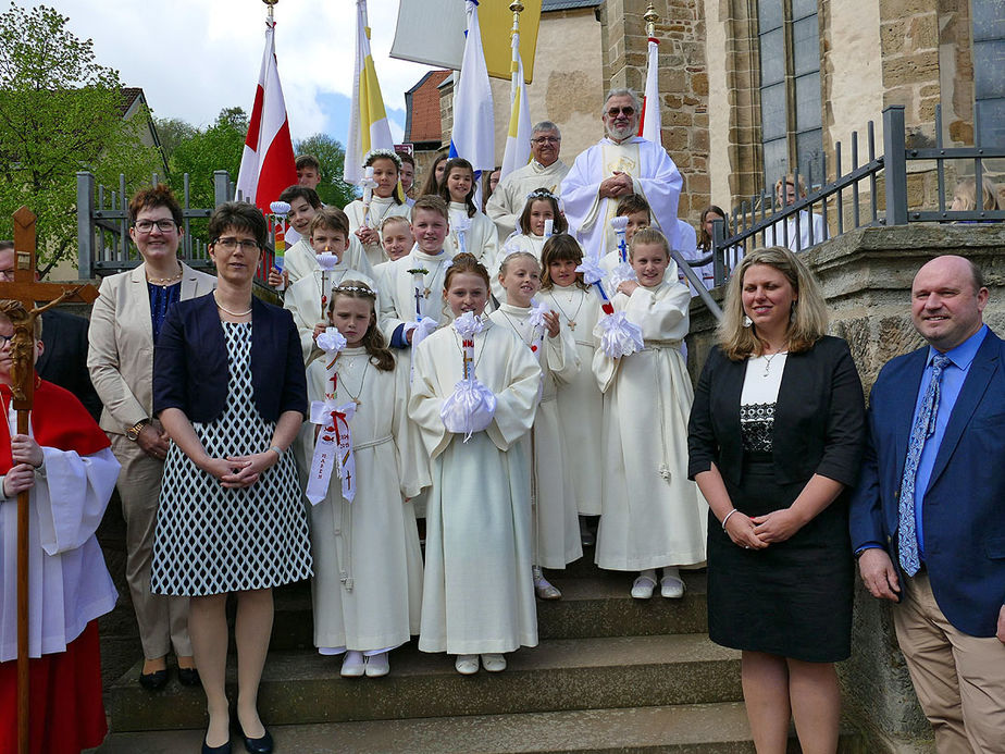 Feier der 1. Heiligen Kommunion in Sankt Crescentius (Foto: Karl-Franz Thiede)